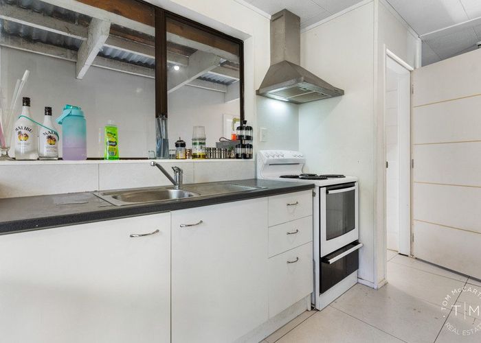  at 155 Boundary Road, Clover Park, Auckland