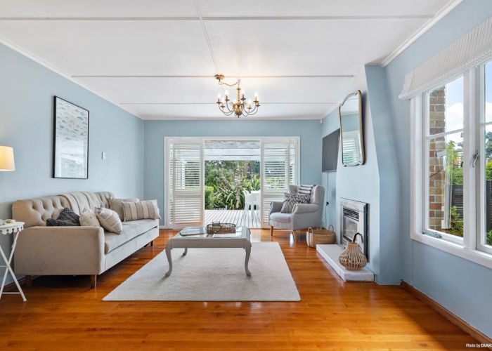  at 8 Beach Road, Waiuku