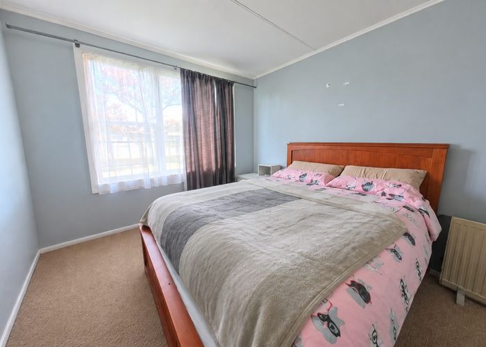  at 4/8 Lowestoft Place, West End, Palmerston North, Manawatu / Whanganui