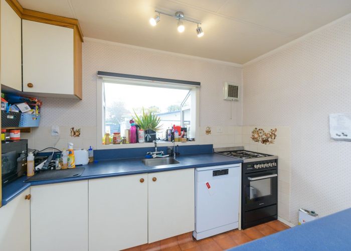  at 27 Pinedale Parade, Milson, Palmerston North