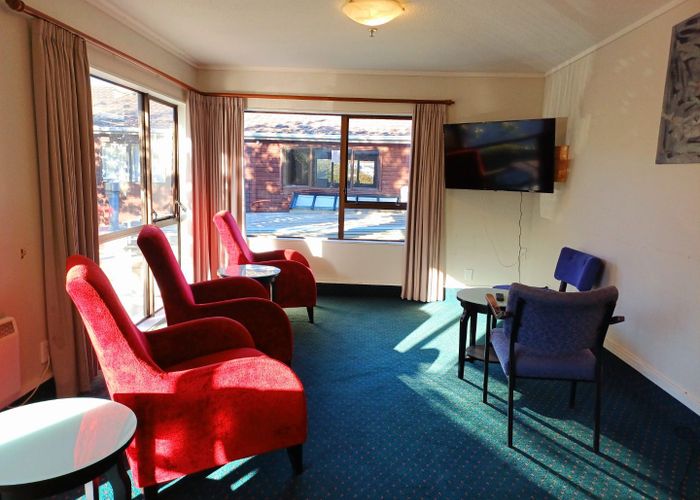  at Earp St Advert - Single Room with shared bathroom common/18 Earp St, Johnsonville, Wellington, Wellington