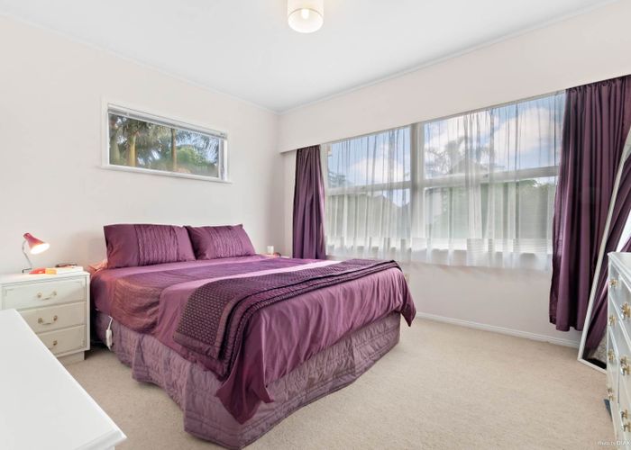  at 2/5 Duke Street, Papakura, Auckland