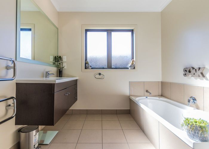  at 24 Brooklyn Heights Drive, Kelvin Grove, Palmerston North, Manawatu / Whanganui