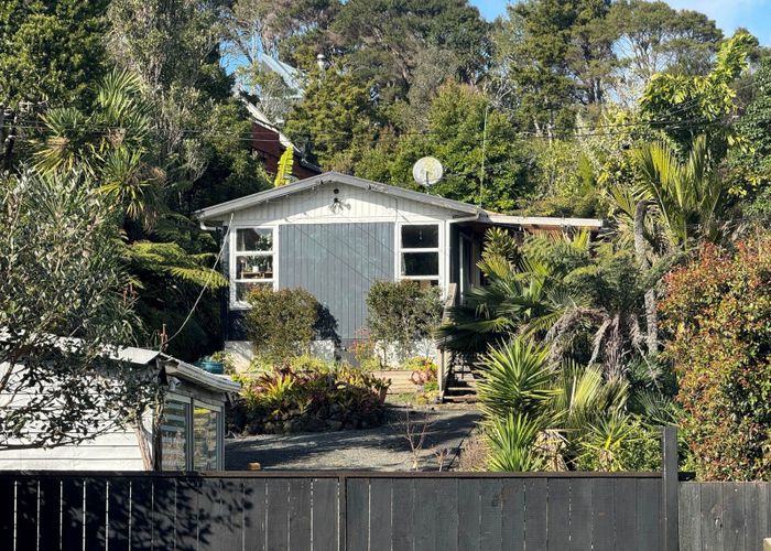  at 458 Huia Road, Laingholm, Auckland