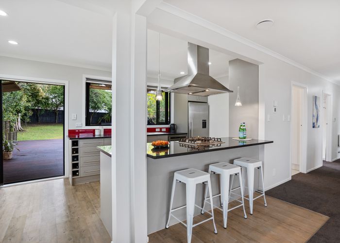  at 12 Kapuka Road, Mangere Bridge, Auckland