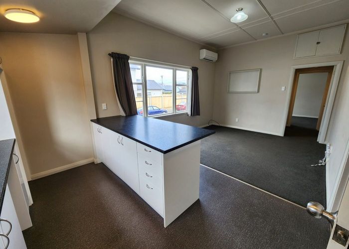  at 2/62 Nelson Street, Petone, Lower Hutt, Wellington