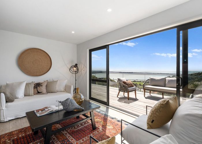  at 88 Santa Maria Avenue, Mount Pleasant, Christchurch