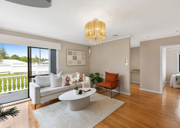  at 1/27 Peach Road, Glenfield, North Shore City, Auckland