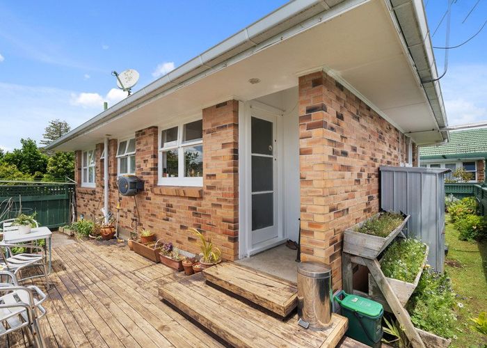  at 2/53 Kings Road, Panmure, Auckland City, Auckland