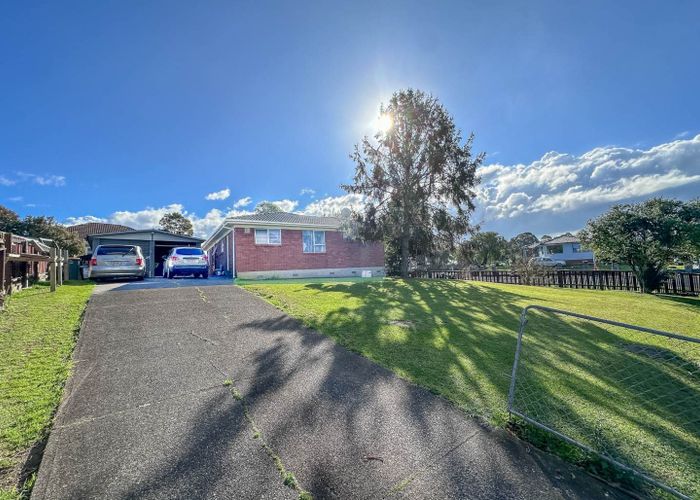  at 4 Staverton Crescent, Mangere, Manukau City, Auckland