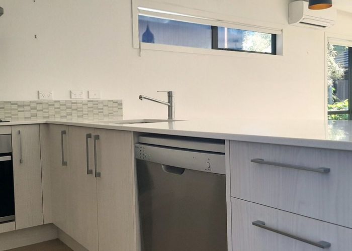  at 20C Waddell Avenue, Point England, Auckland City, Auckland