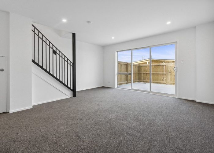  at 2/7 Fitzroy Street, Papatoetoe, Auckland