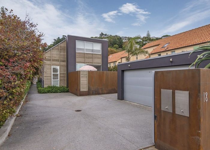  at 18 Marriner Street, Sumner, Christchurch City, Canterbury