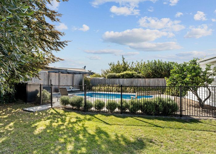  at 12 Suez Street, Martinborough
