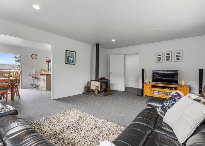  at 41 Lakeside Drive, Pahurehure, Papakura, Auckland