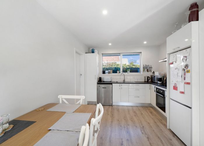  at 1/86 Avonhead Road, Avonhead, Christchurch