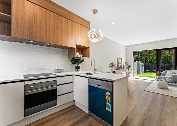  at 7 Don Oliver Lane, Glen Eden, Waitakere City, Auckland