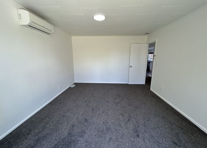  at 393B West Coast Road, Glen Eden, Waitakere City, Auckland