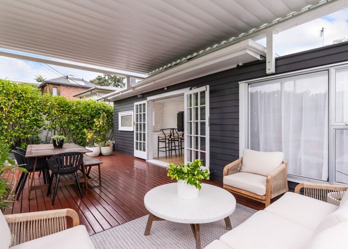  at 42 Tiri Tiri Road, Birkdale, North Shore City, Auckland