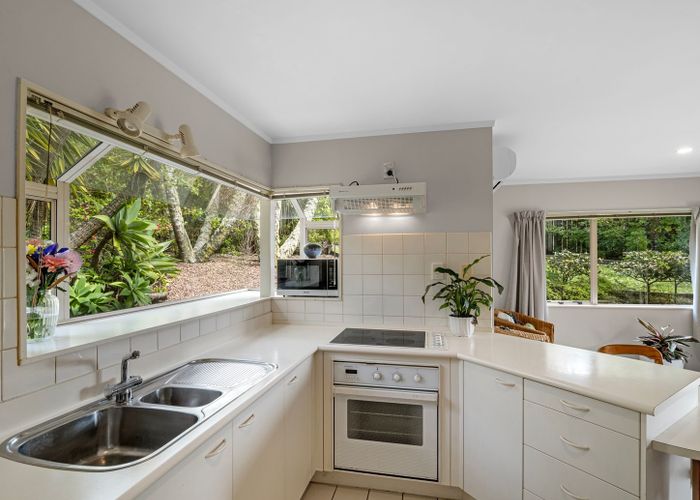  at 46 Unsworth Drive, Unsworth Heights, Auckland