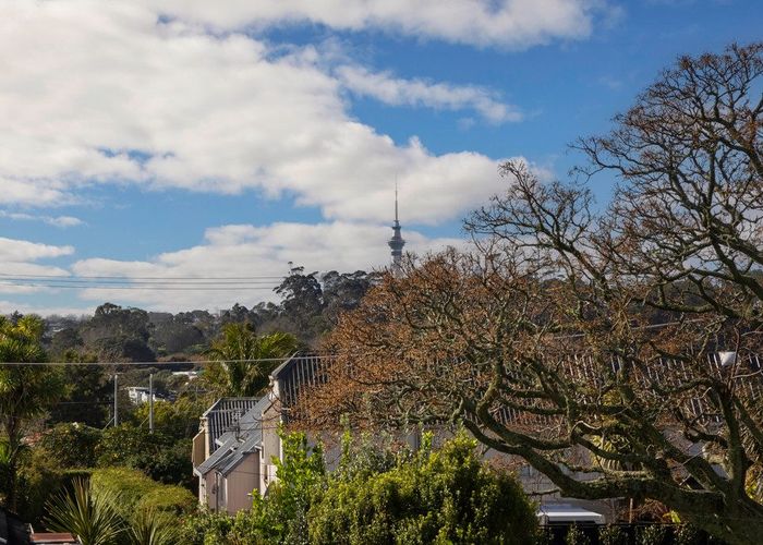  at 4 Caughey Place, Mount Albert, Auckland