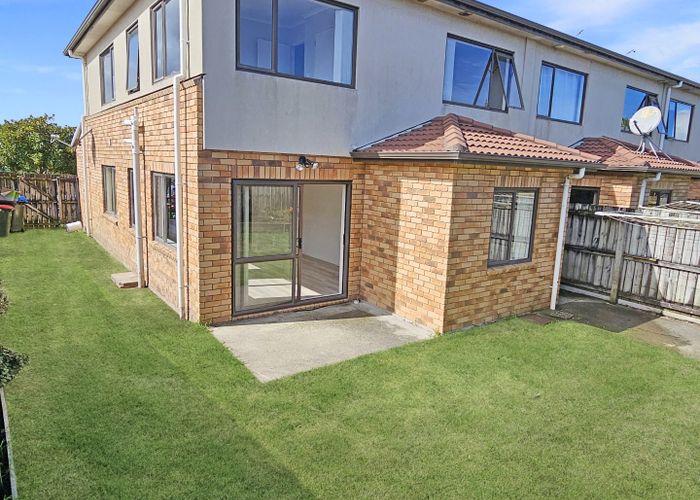  at 98D Naylors Drive, Mangere, Auckland