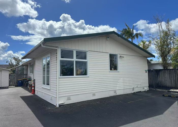  at Glenfield, North Shore City, Auckland