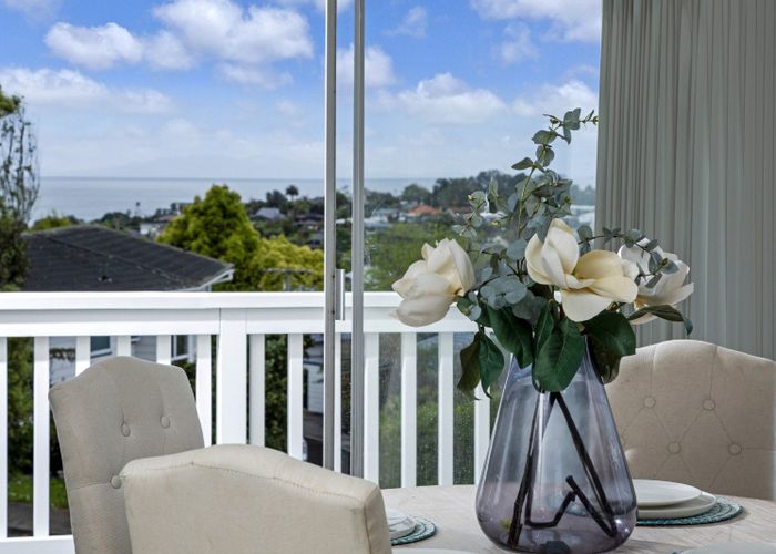  at 1 Phillipa Place, Browns Bay, North Shore City, Auckland