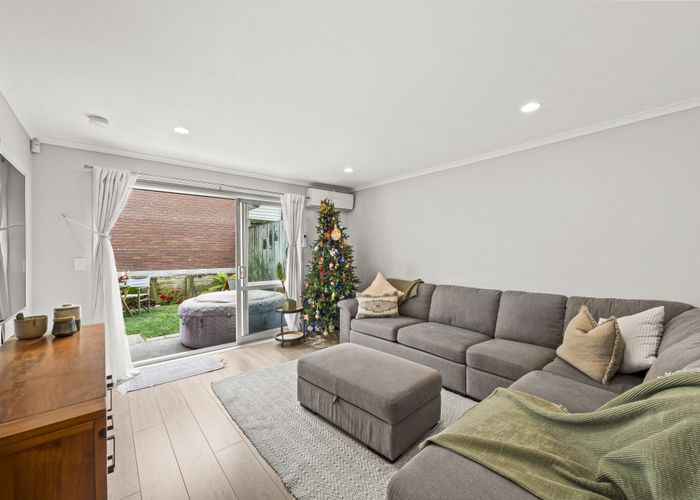  at 9 Akeake Lane, Manurewa, Manukau City, Auckland