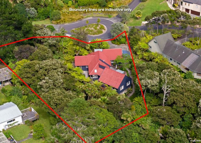  at 49 Staincross Street, Green Bay, Auckland