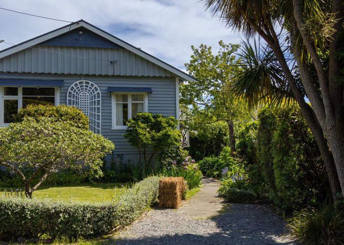  at 8 Percy Street, Akaroa, Banks Peninsula, Canterbury