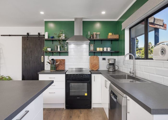  at 97 Waitaha Road, Welcome Bay, Tauranga, Bay Of Plenty