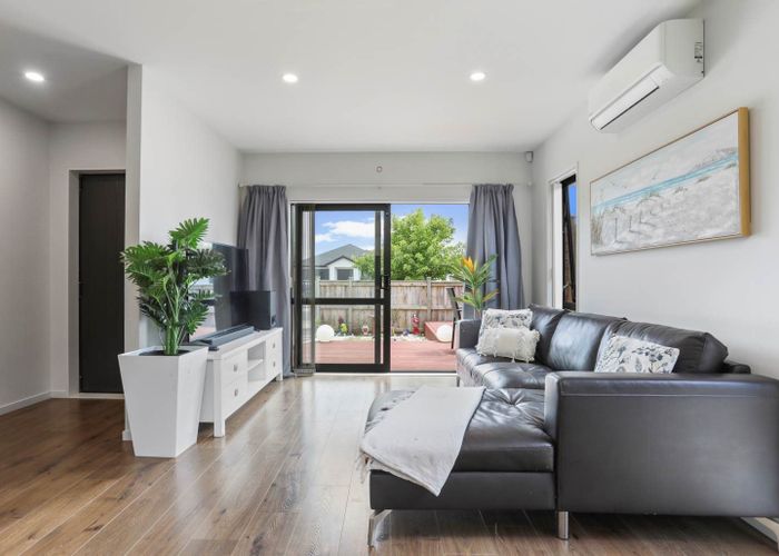  at 10 Silver Beech Street, Takanini, Papakura, Auckland