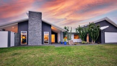  at 13 Charteris Rise, Riverdale, Gisborne
