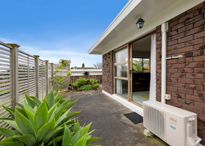  at 1/35 Miltonia Avenue, Te Atatu South, Auckland