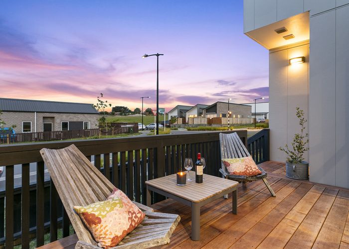  at 126 Tarapuka Road, Westgate, Auckland