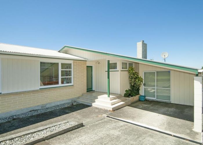  at 21 Acacia Avenue, Maungaraki, Lower Hutt