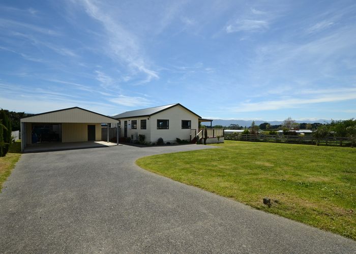 at 2768 Martinborough Pirinoa Road, PIRINOA, FEATHERSTON
