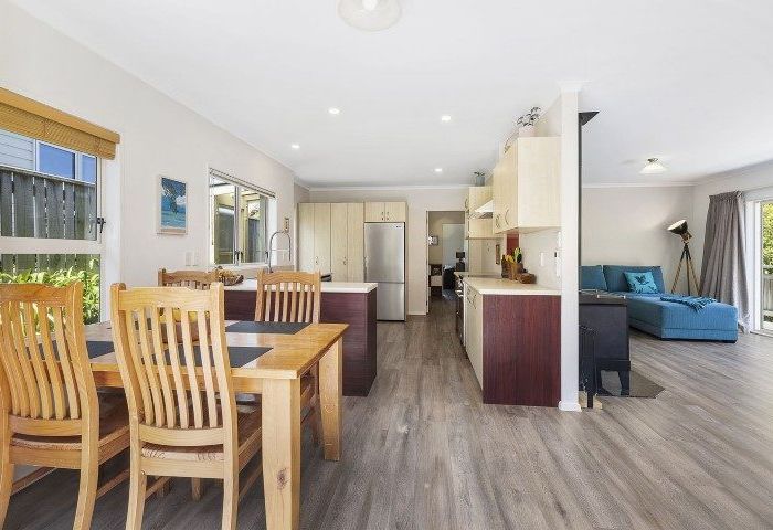  at 2 Corlett Road, Plimmerton, Porirua