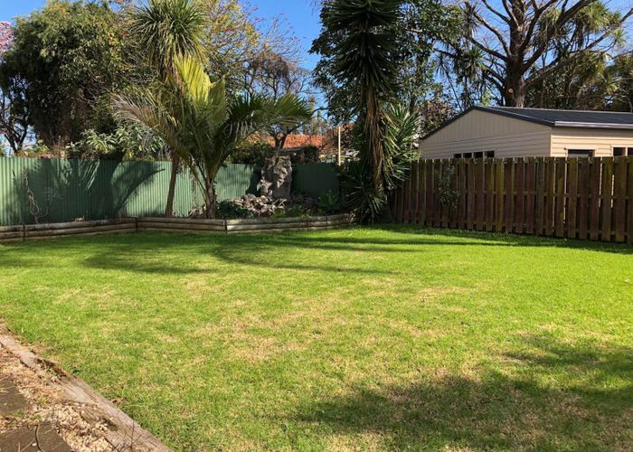  at 21 Oakland Avenue, Papatoetoe, Manukau City, Auckland