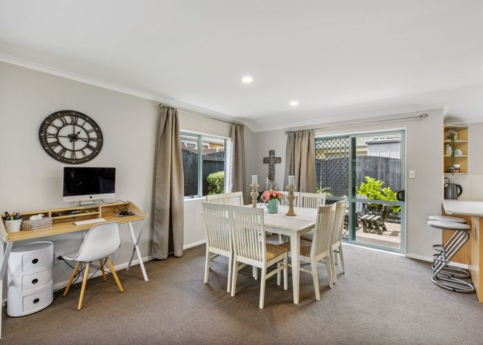  at 122 Dalton Drive, Papamoa Beach, Papamoa