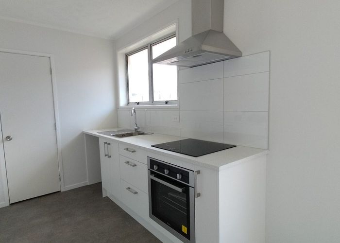  at 2/6 Browns Road , Manurewa, Manukau City, Auckland