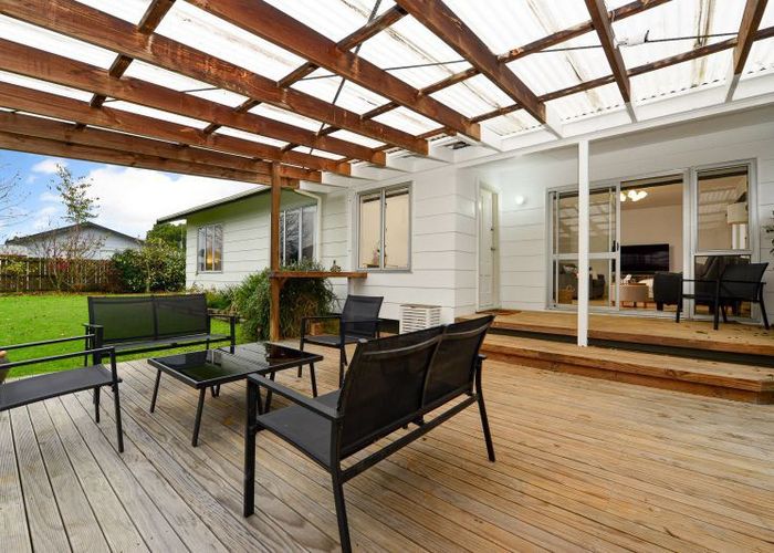  at 9 Frost Place, Pukete, Hamilton