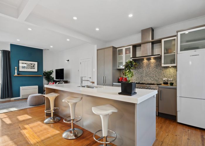  at 1B Shalimar Crescent, Khandallah, Wellington
