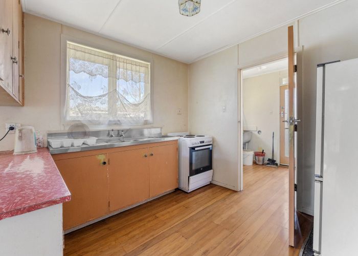  at 6 Bullians Avenue, Taumarunui