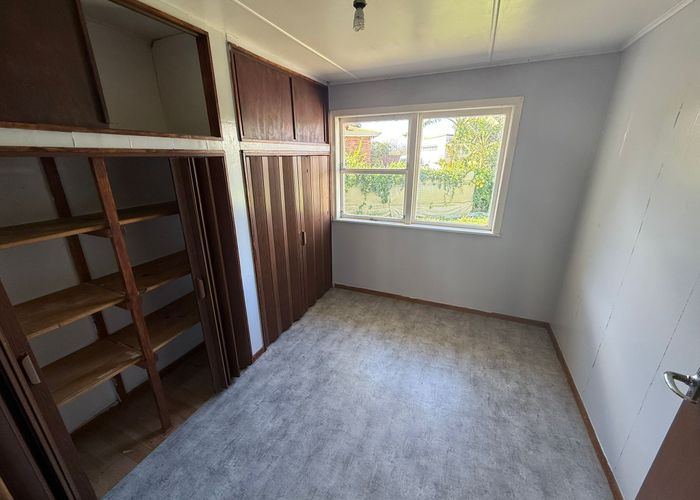  at 57 Chatsworth Crescent, Pakuranga Heights, Manukau City, Auckland
