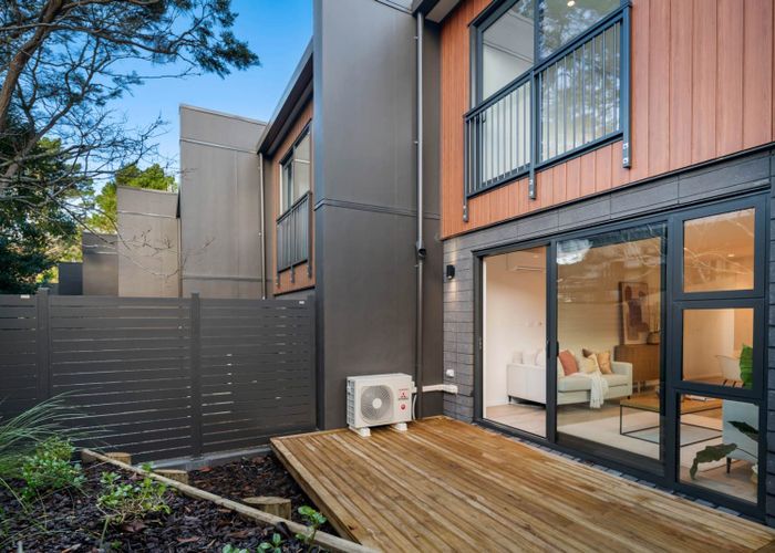  at 9 Pharlap Drive, Albany, North Shore City, Auckland
