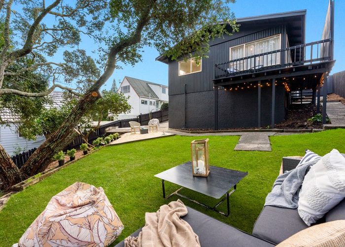  at 2/68 Glamorgan Drive, Torbay, North Shore City, Auckland