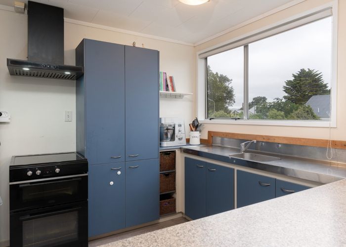  at 1/7 Venus Place, Whitby, Porirua