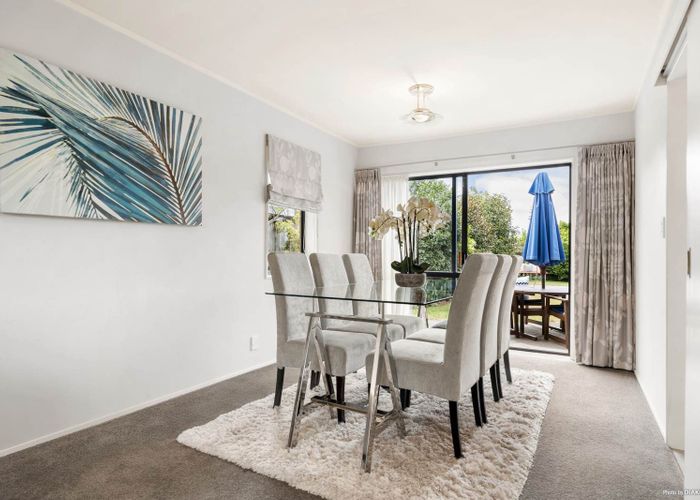  at 2/143 Millhouse Drive, Northpark, Manukau City, Auckland